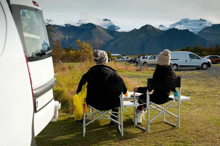 Camping cerca playa de diamantes, islandia